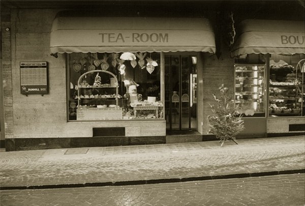 Premier point de vente à la rue du Rhône à Sion